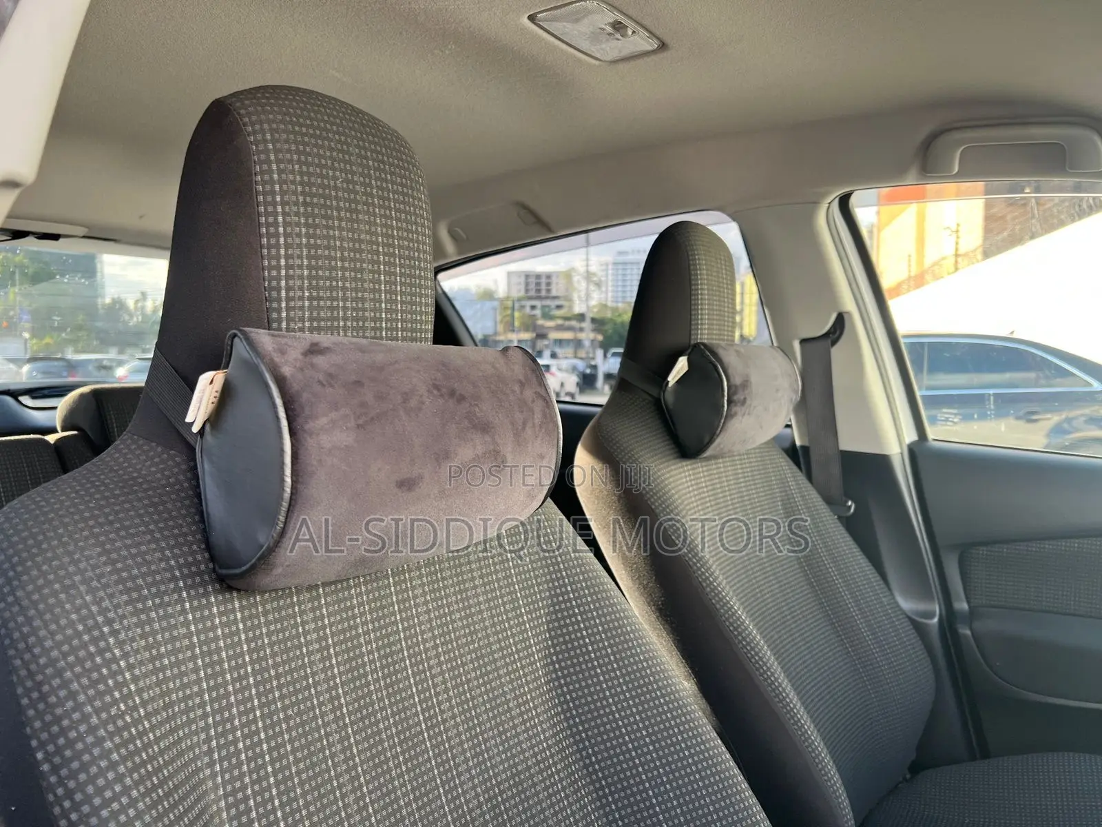 Toyota Vitz 1.3 FWD 5dr 2019 Pearl