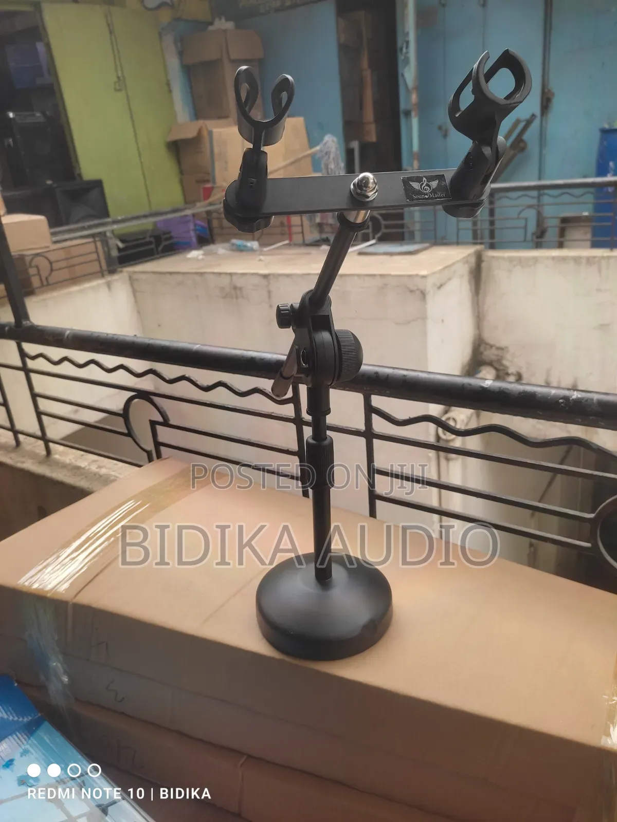 Round Base Table Microphone Stand