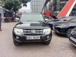 Mitsubishi Pajero 2011 Black