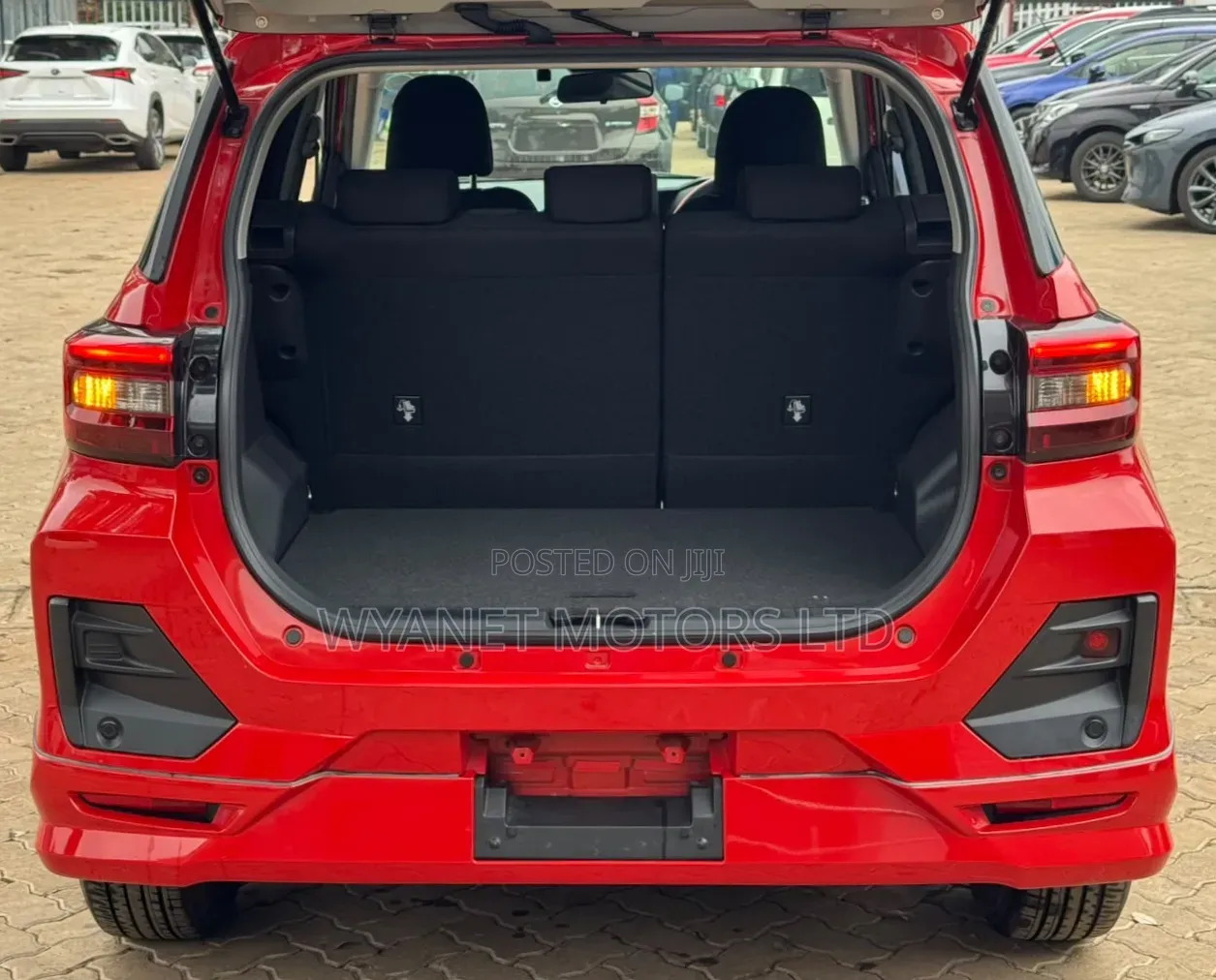 Daihatsu Rocky 2019 Red