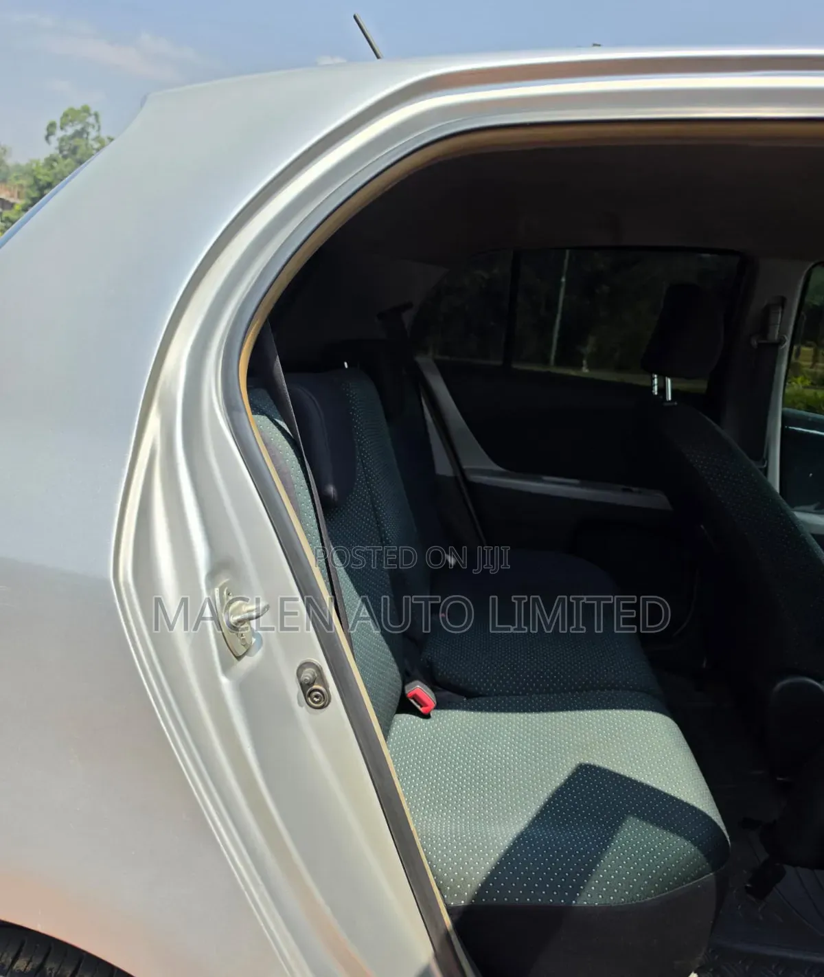 Toyota Vitz 2006 Silver