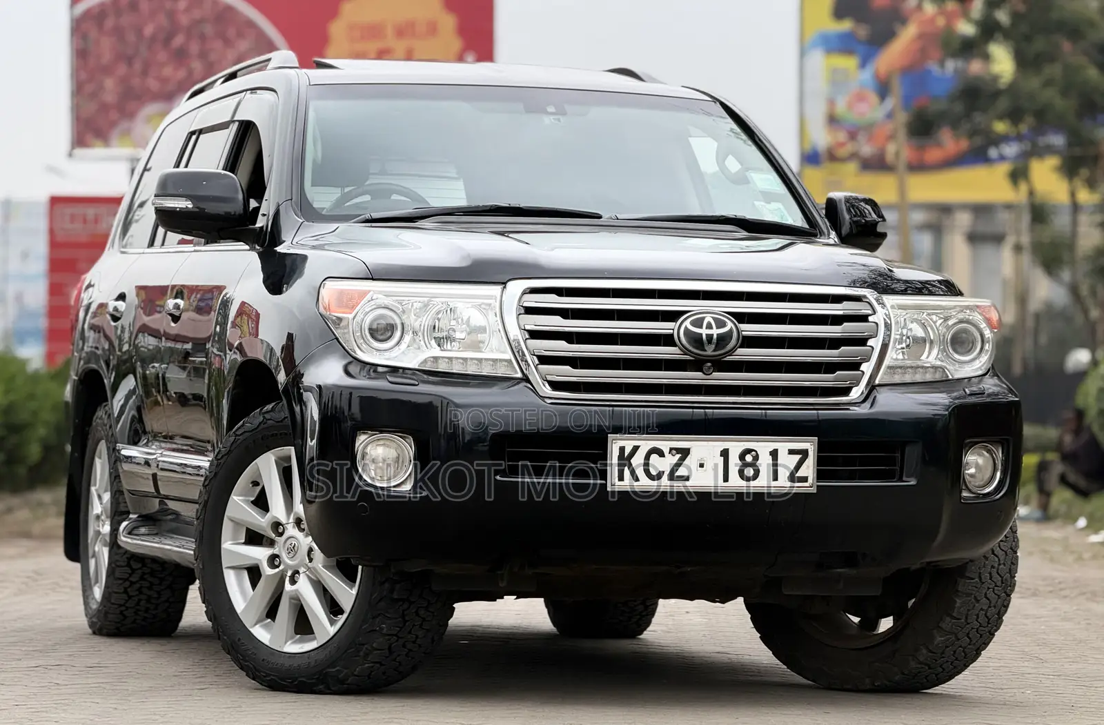 Toyota Land Cruiser 5.7 V8 2012 Black