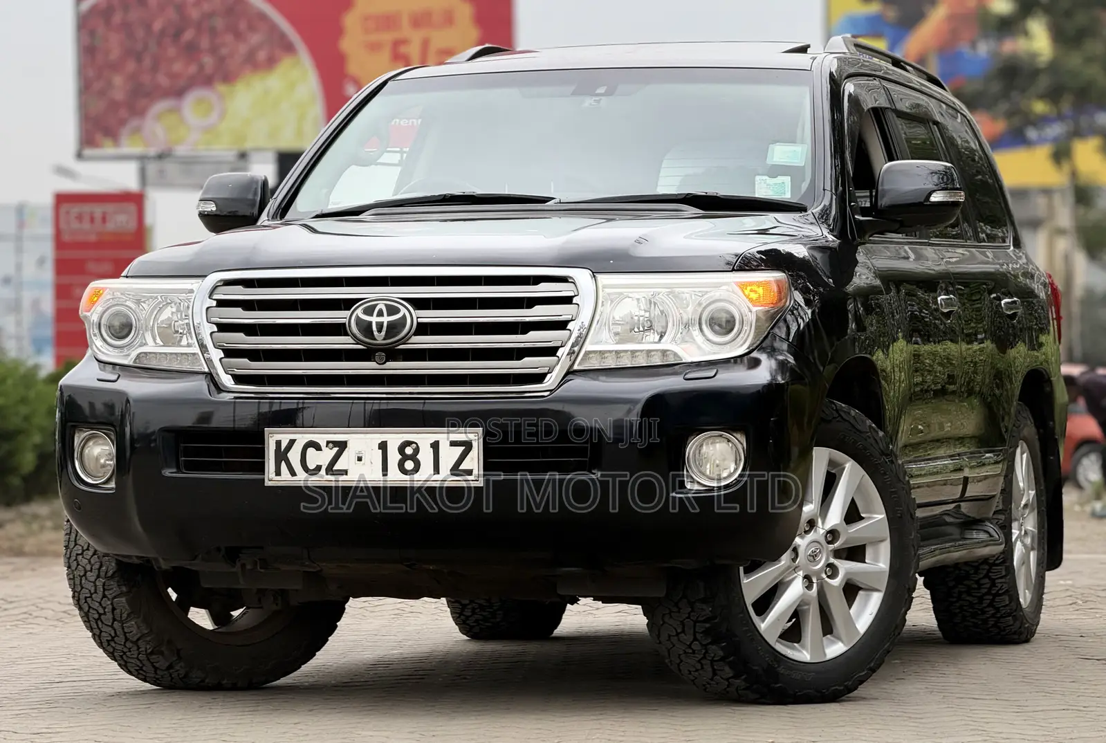 Toyota Land Cruiser 5.7 V8 2012 Black