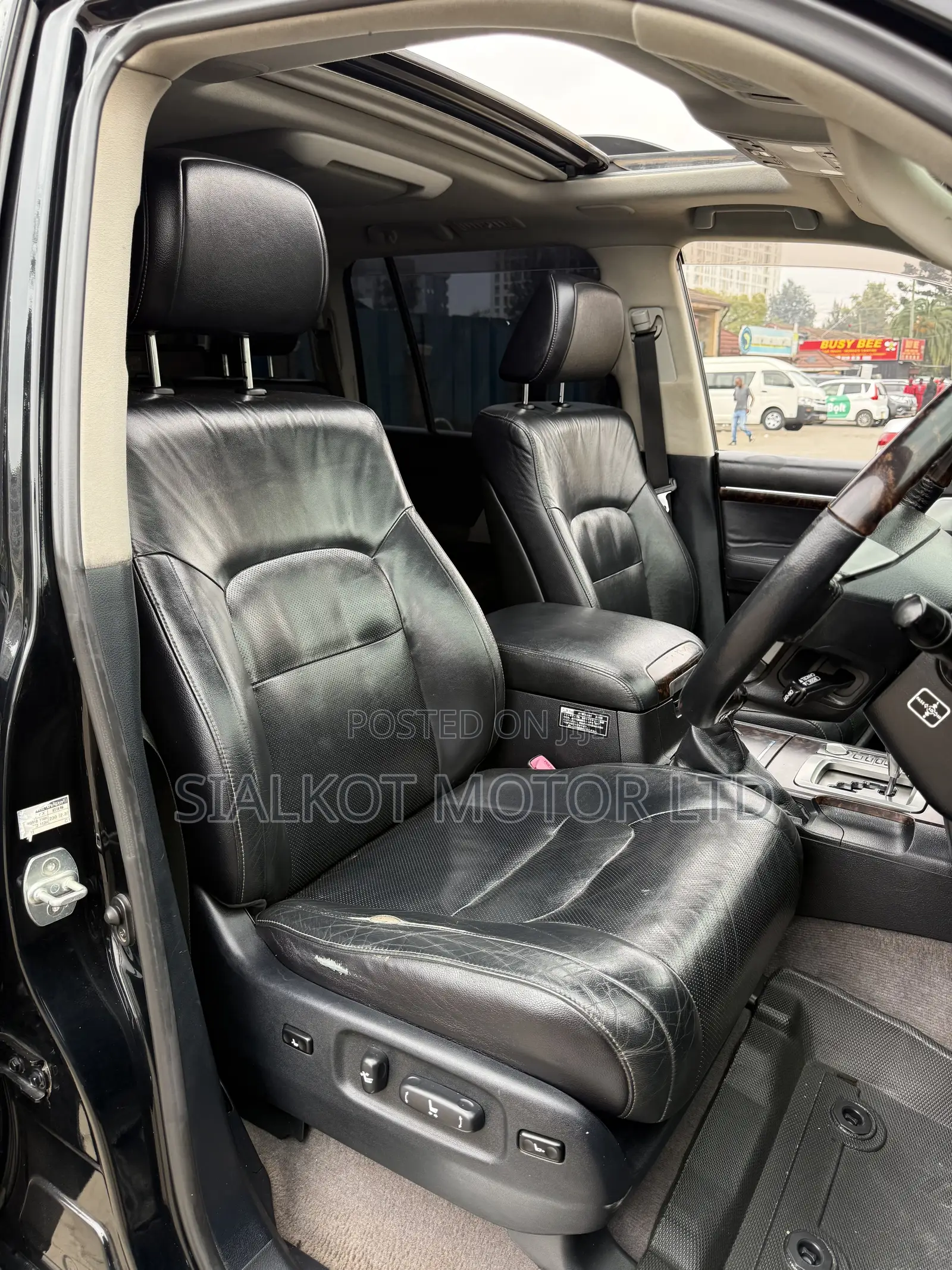 Toyota Land Cruiser 5.7 V8 2012 Black