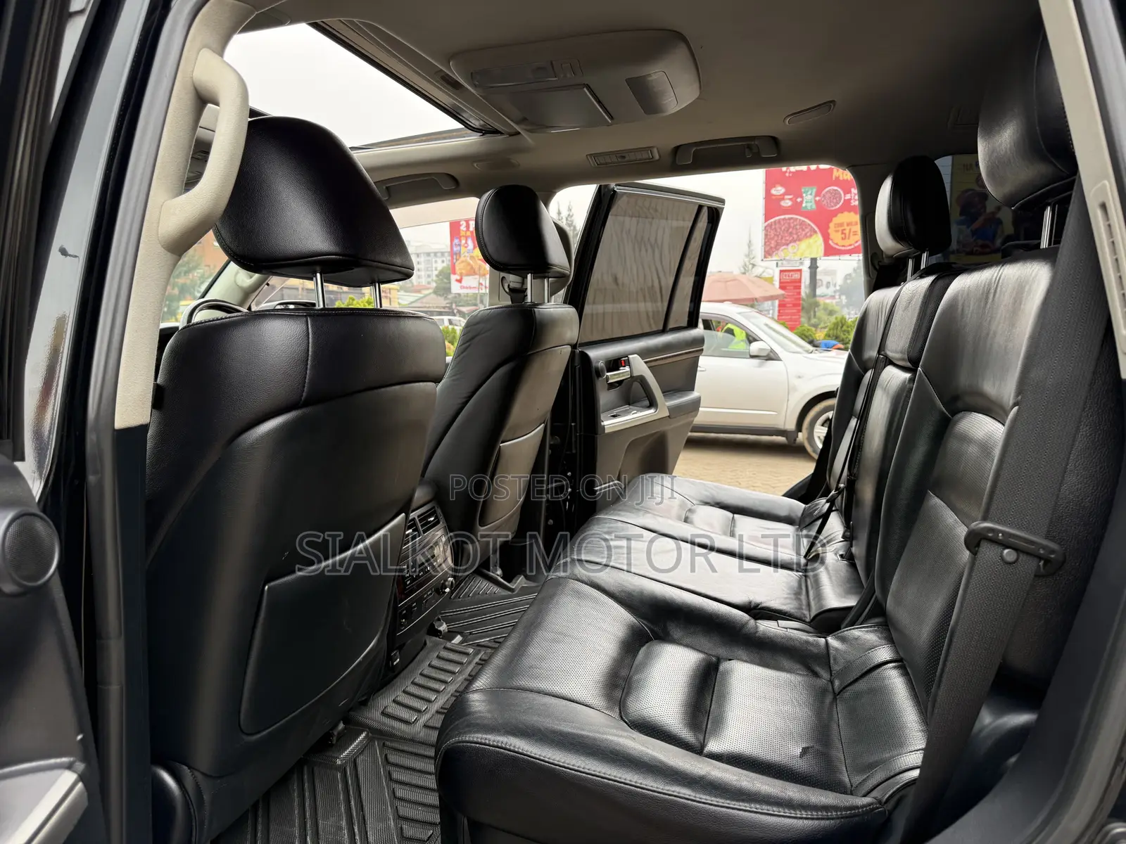 Toyota Land Cruiser 5.7 V8 2012 Black