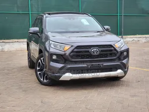 Toyota RAV4 2019 Gray