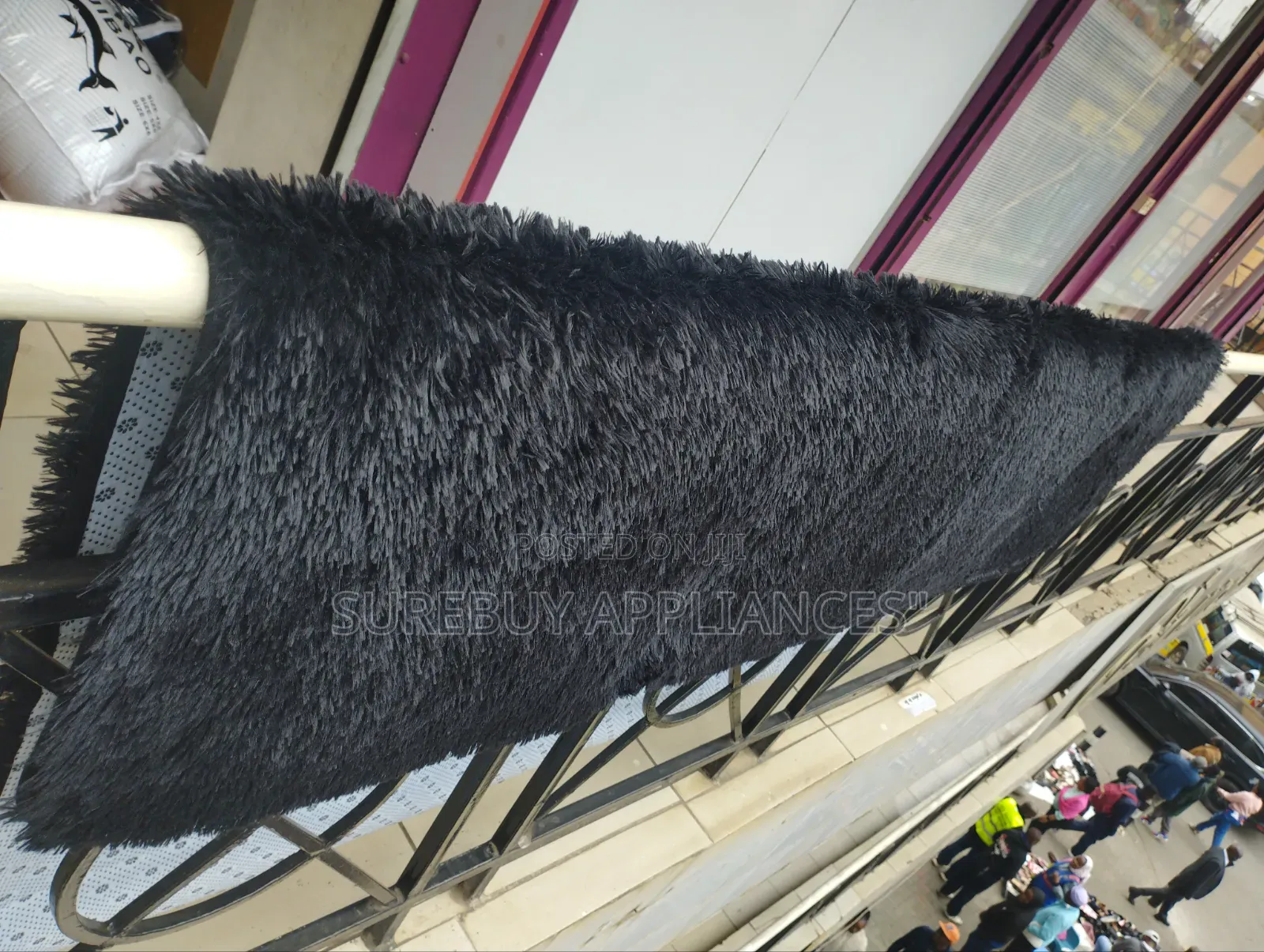 5×8 Size Non-Patched Fluffy Carpet