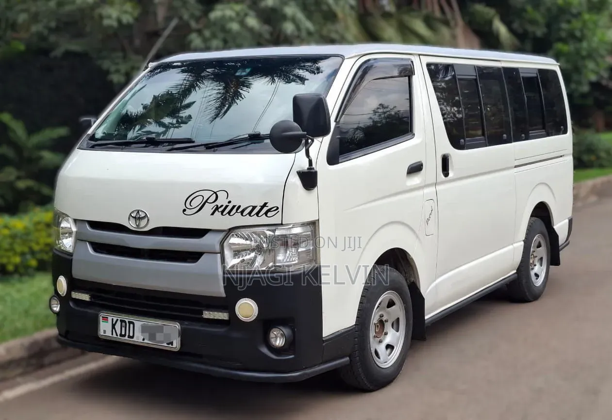 Toyota HiAce 2014 White