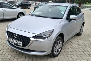 Mazda 2 2019 Silver