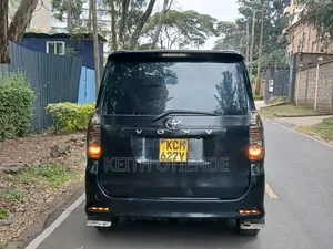 Toyota Voxy 2010 Black