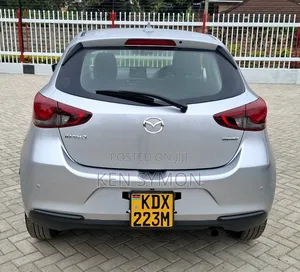Mazda 2 2019 Silver