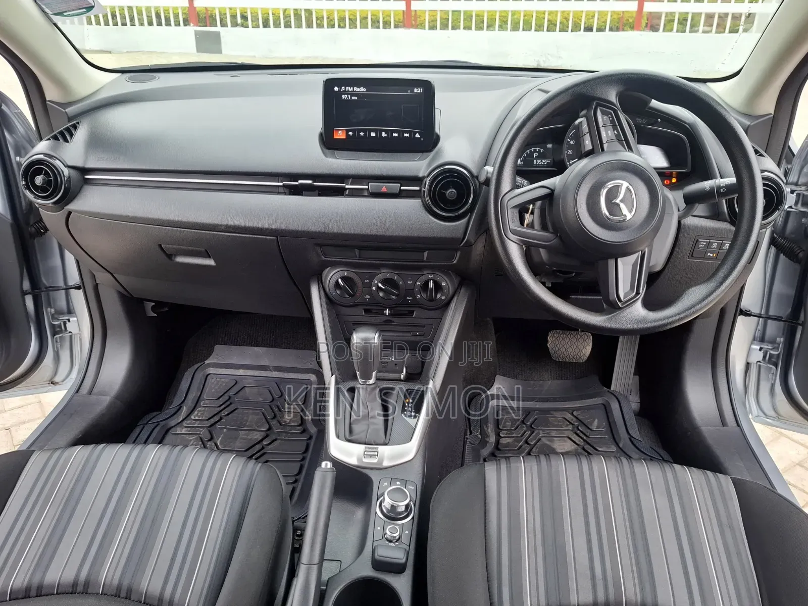 Mazda 2 2019 Silver