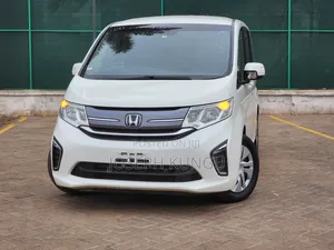 Honda Stepwgn 2017 White