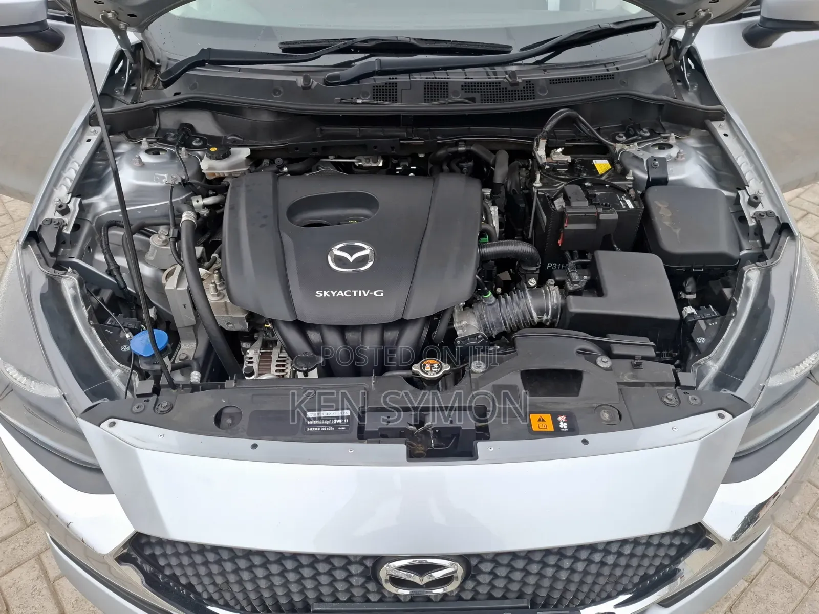 Mazda 2 2019 Silver