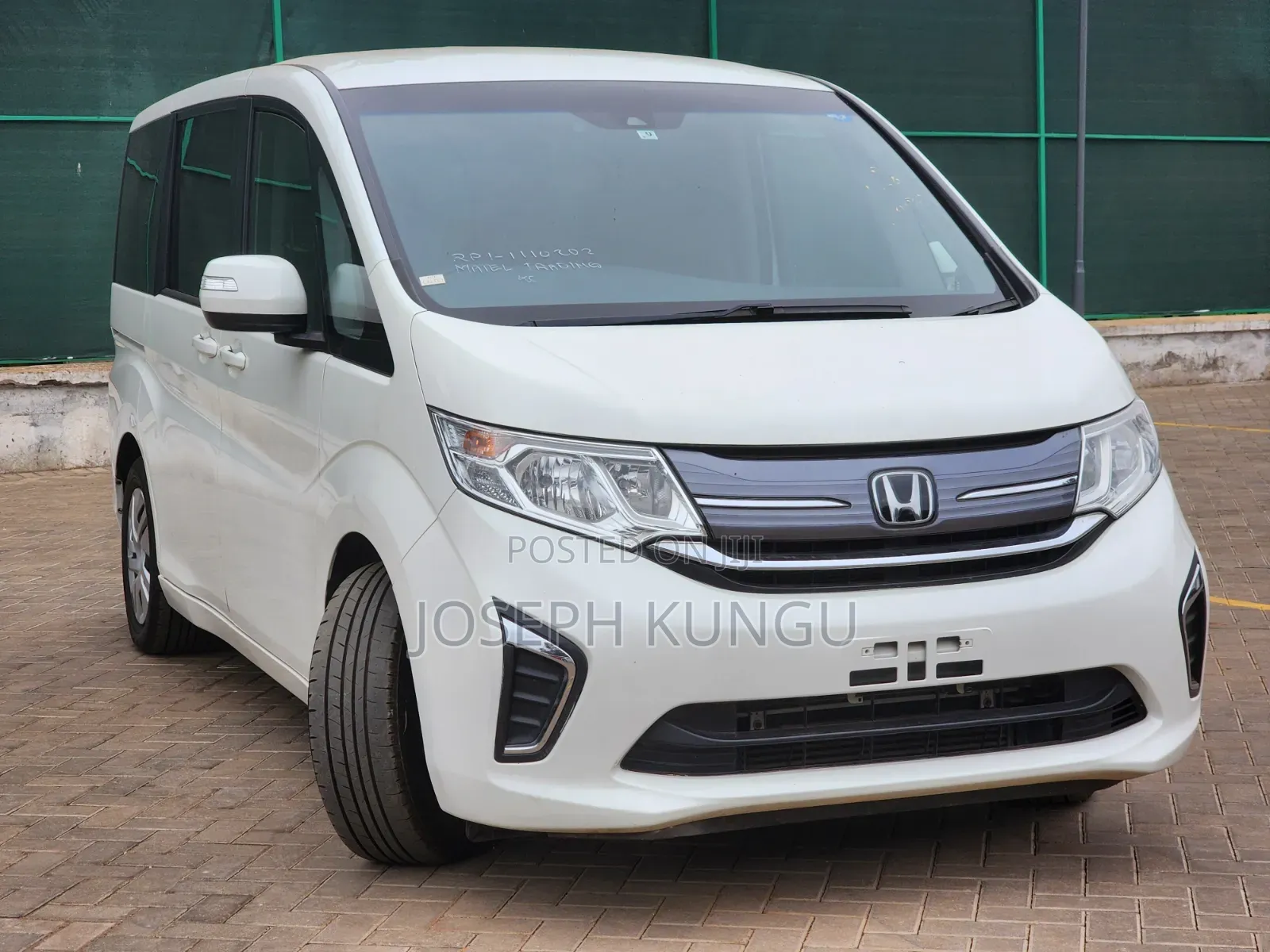 Honda Stepwgn 2017 White