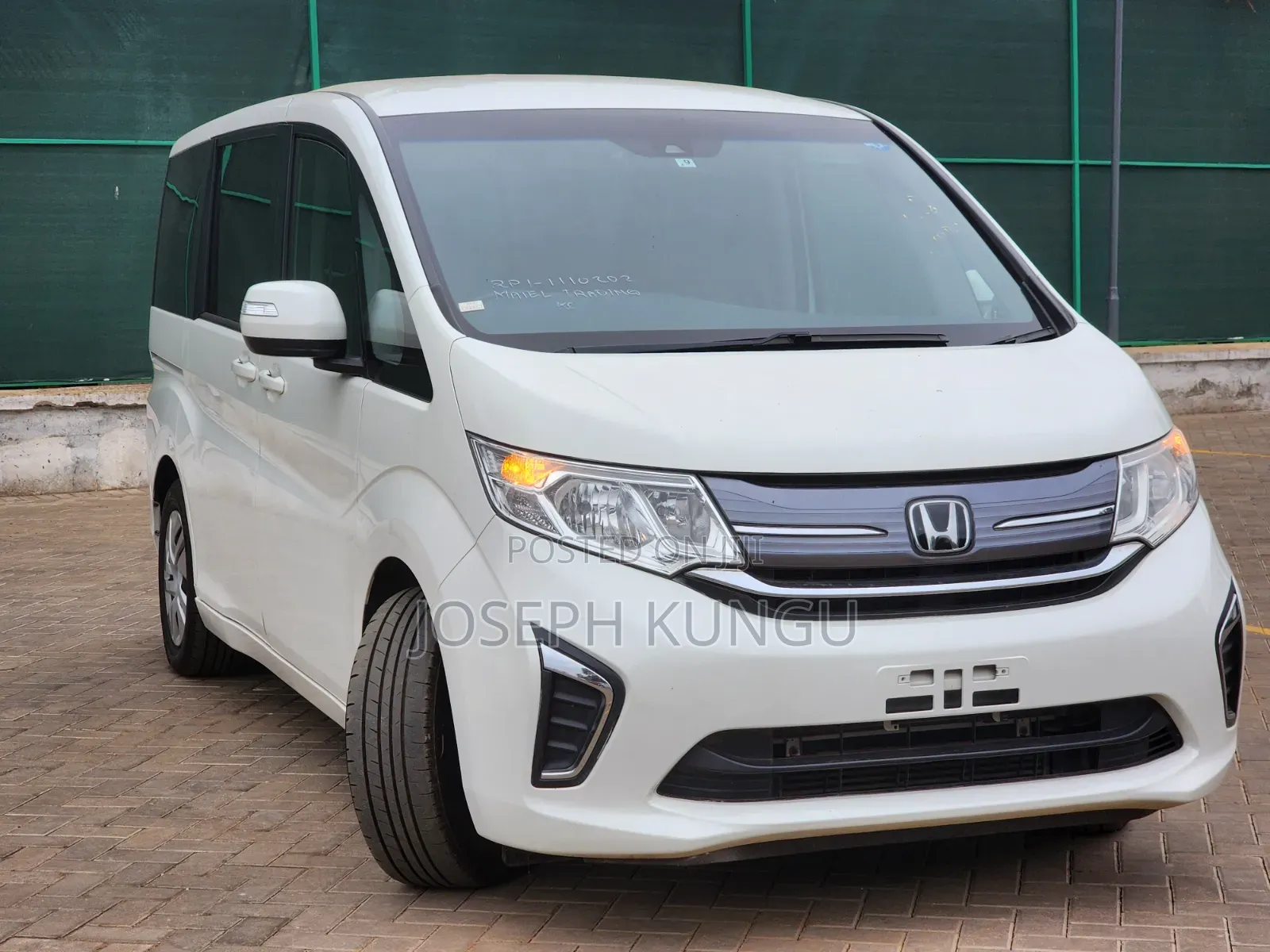 Honda Stepwgn 2017 White