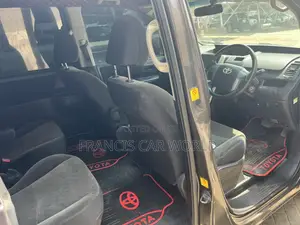 Toyota Voxy 2012 Gray
