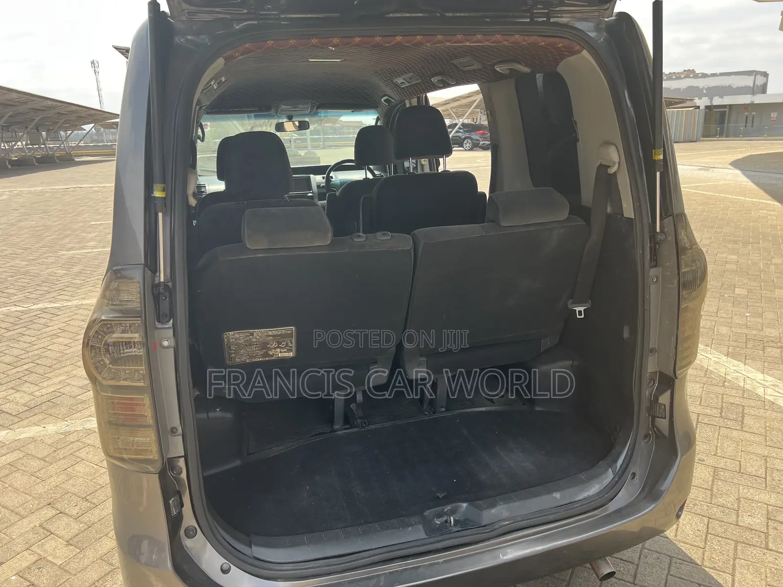 Toyota Voxy 2012 Gray