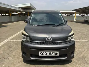 Toyota Voxy 2012 Gray