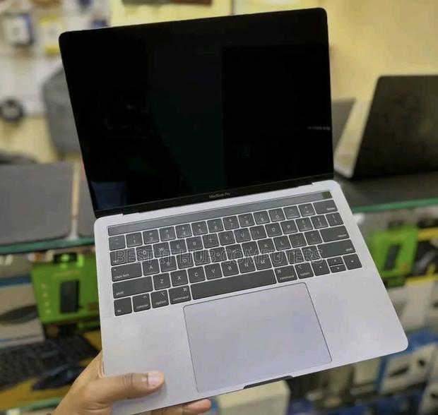 Laptop Apple MacBook Pro 2019 16GB Intel Core i5 SSD 256GB - thumbnail 4