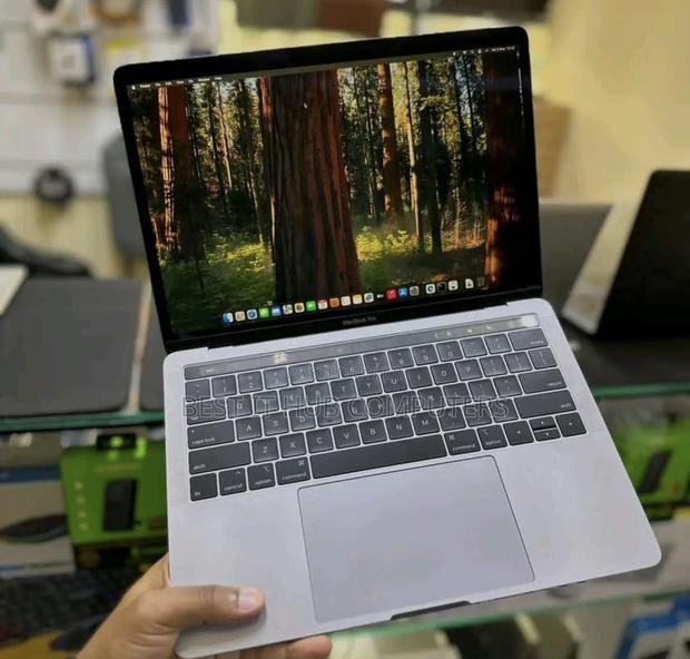Laptop Apple MacBook Pro 2019 16GB Intel Core i5 SSD 256GB - thumbnail 2