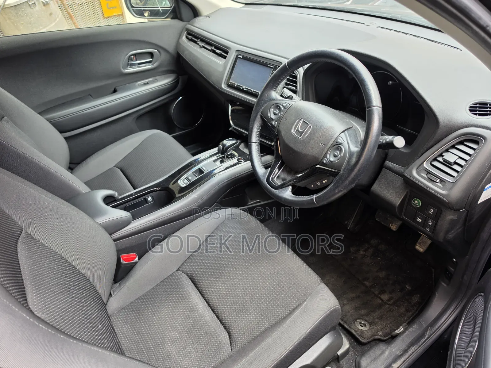 Toyota Noah 2019 Silver