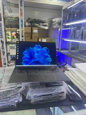 Laptop Dell Precision 5560 16GB Intel Core i7 SSD 512GB