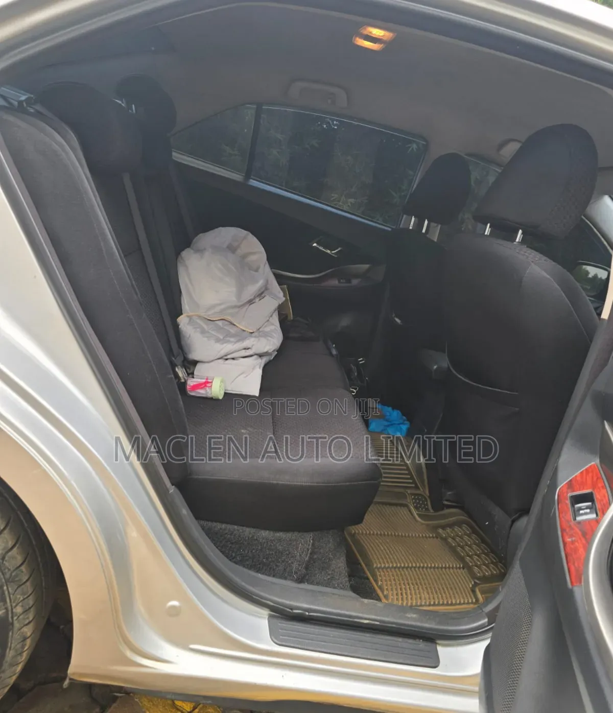 Toyota Premio 2010 Silver