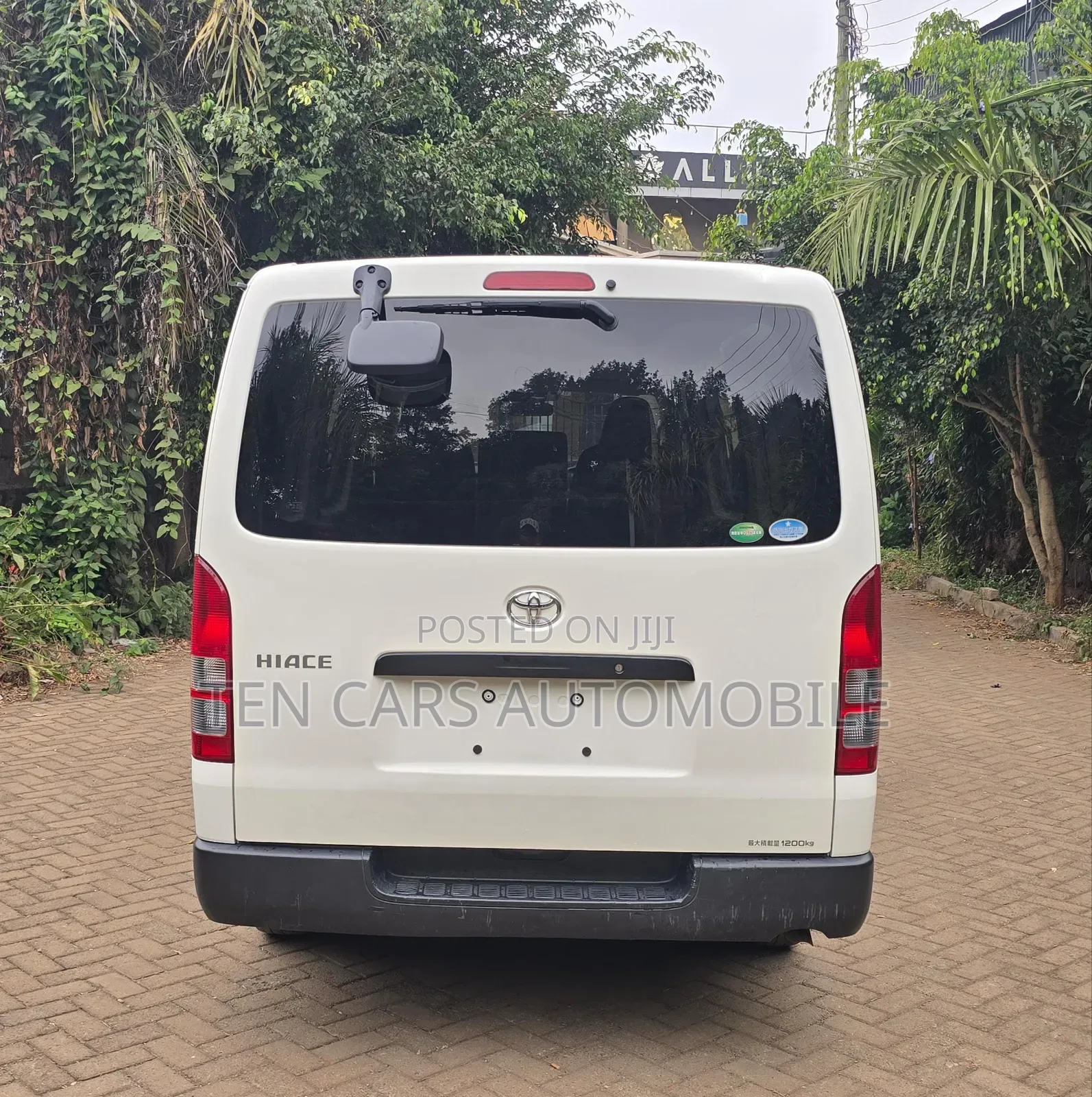 Toyota HiAce 2020 White
