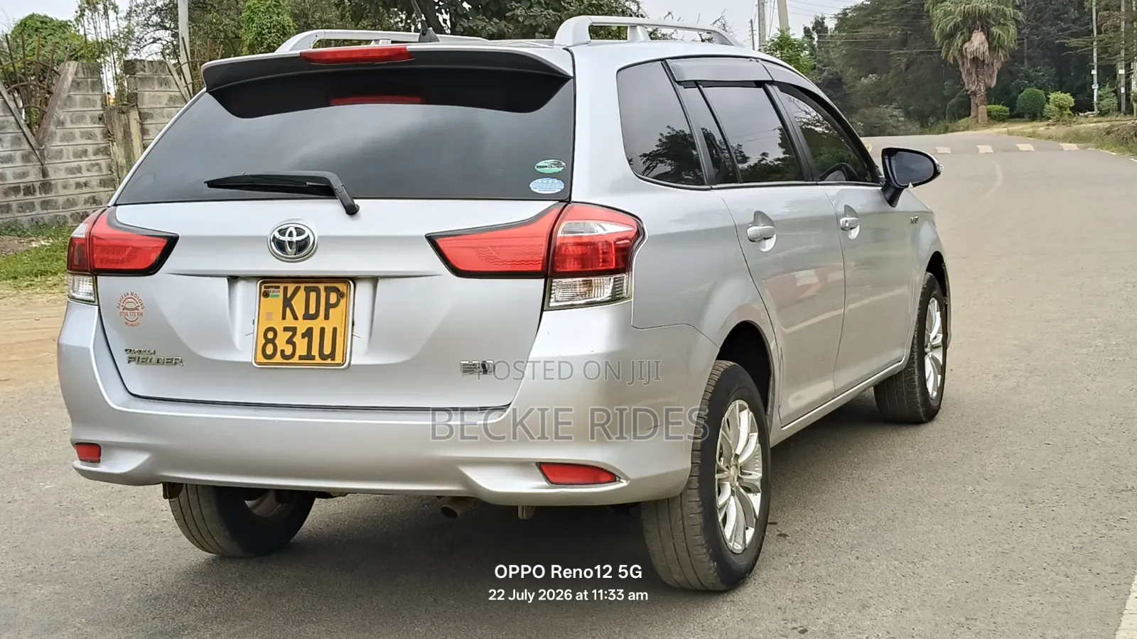 Toyota Corolla Fielder 2017 Silver