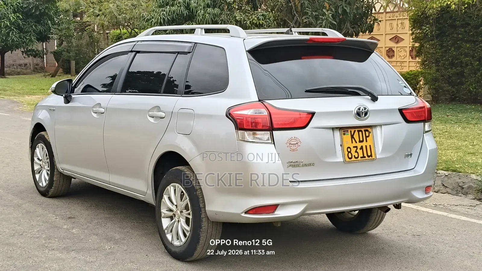 Toyota Corolla Fielder 2017 Silver