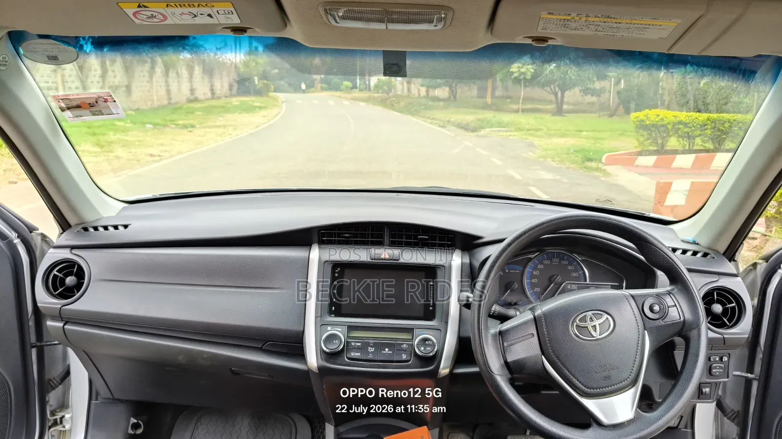 Toyota Corolla Fielder 2017 Silver