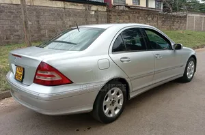 Mercedes-Benz C180 2007 Silver