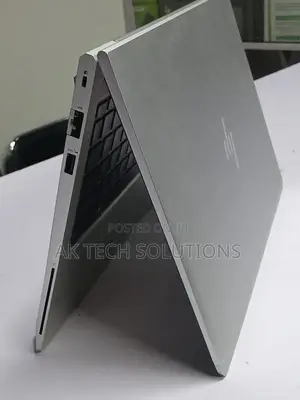 Laptop HP EliteBook 640 G9 16GB Intel Core i5 SSD 512GB