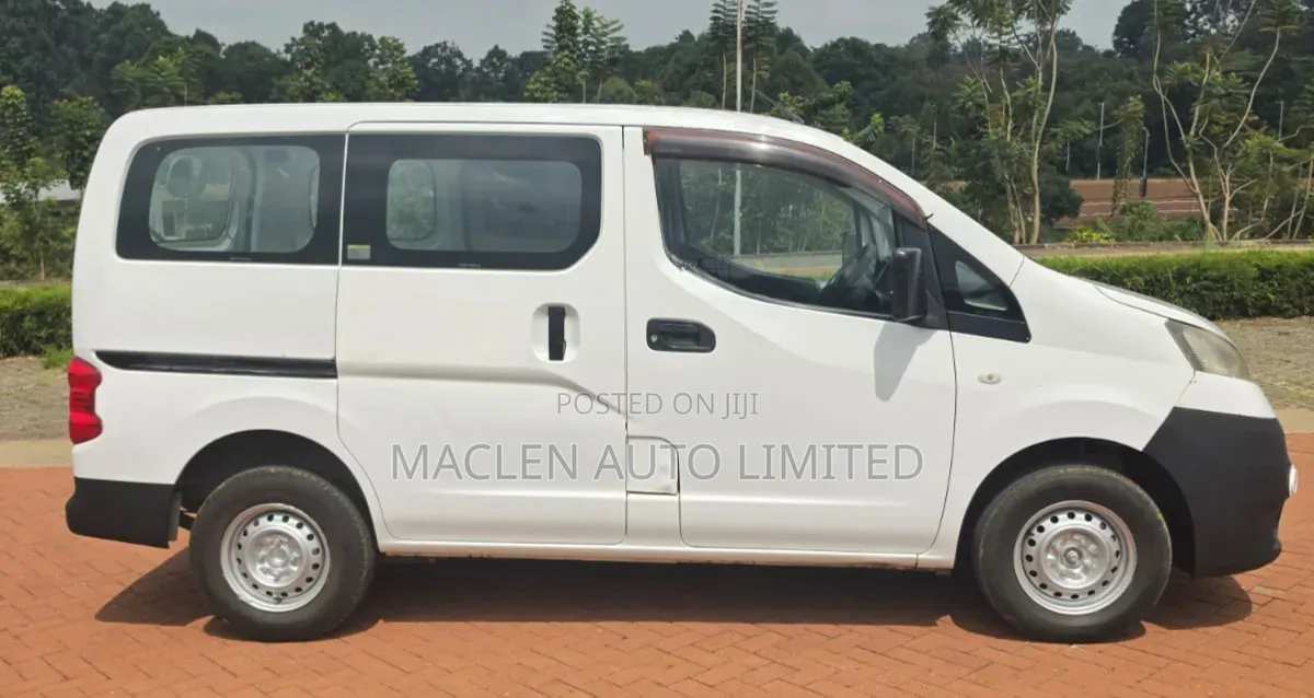 Nissan NV200 2013 White