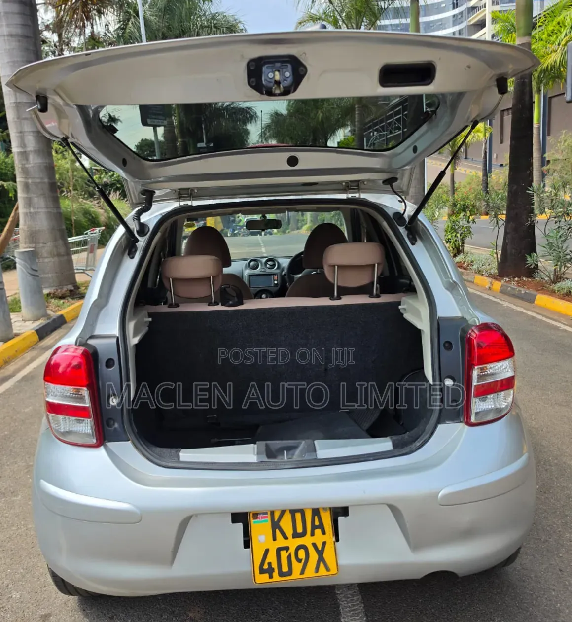Nissan March 2014 Silver
