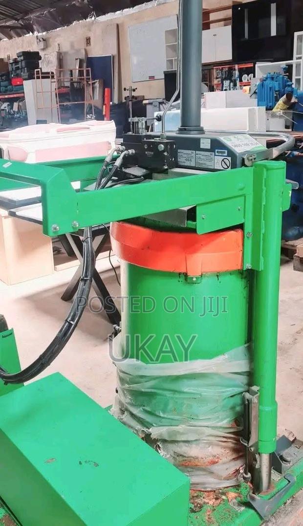 Bin or Bag Compactor. - thumbnail 2