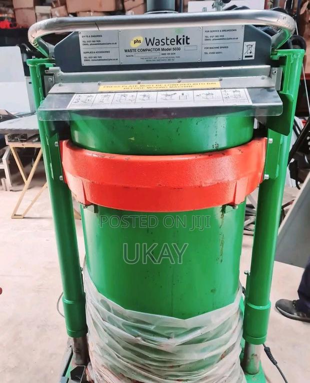Bin or Bag Compactor. - thumbnail 4
