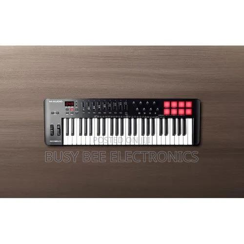 Focusrite Solo Studio 3rd Gen Bundle + Oxygen49 Midi Keyboard - thumbnail 2