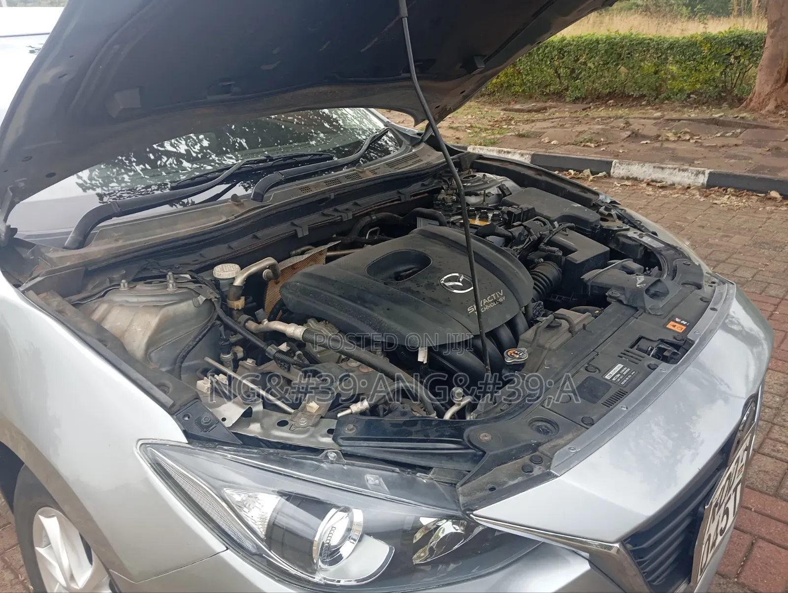 Mazda Axela SV Premium 2014 Beige
