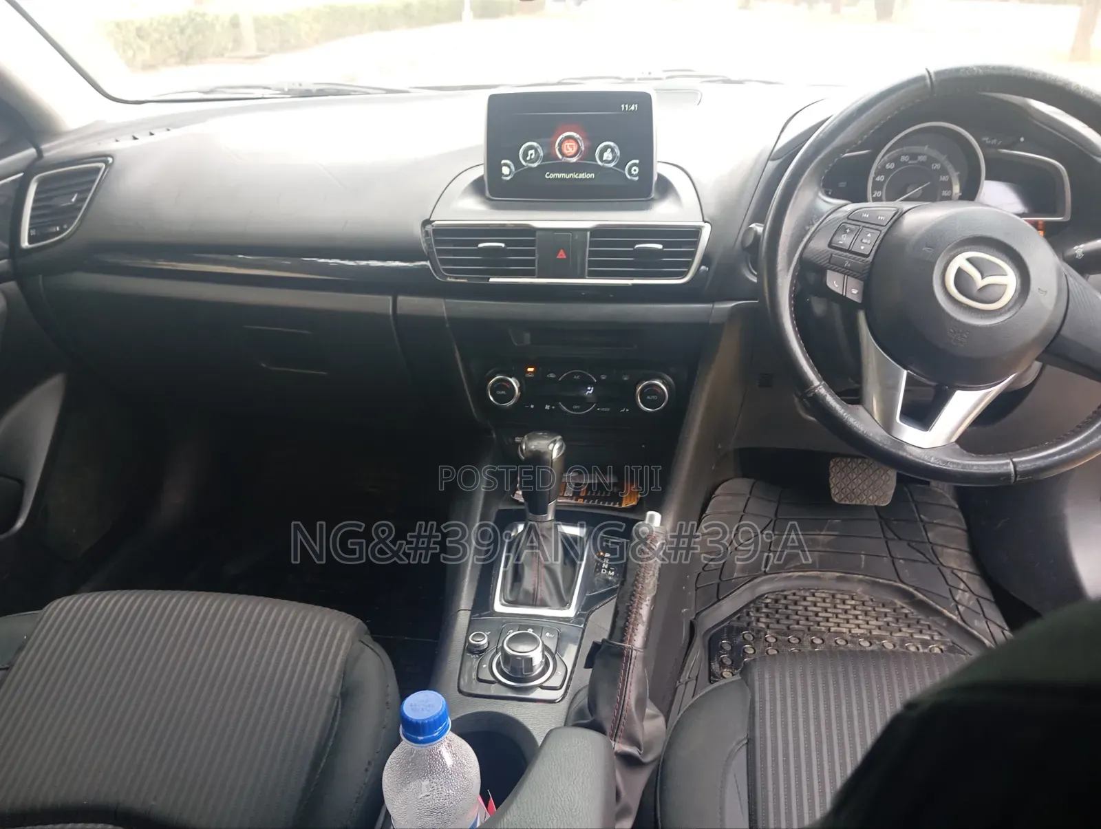 Mazda Axela SV Premium 2014 Beige