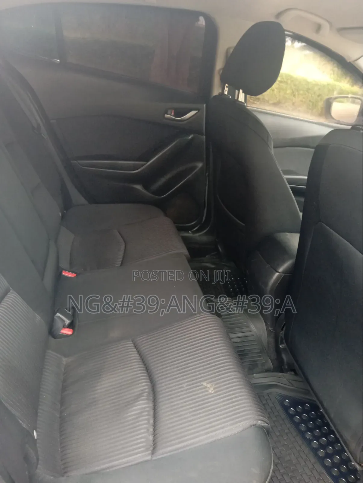 Mazda Axela SV Premium 2014 Beige