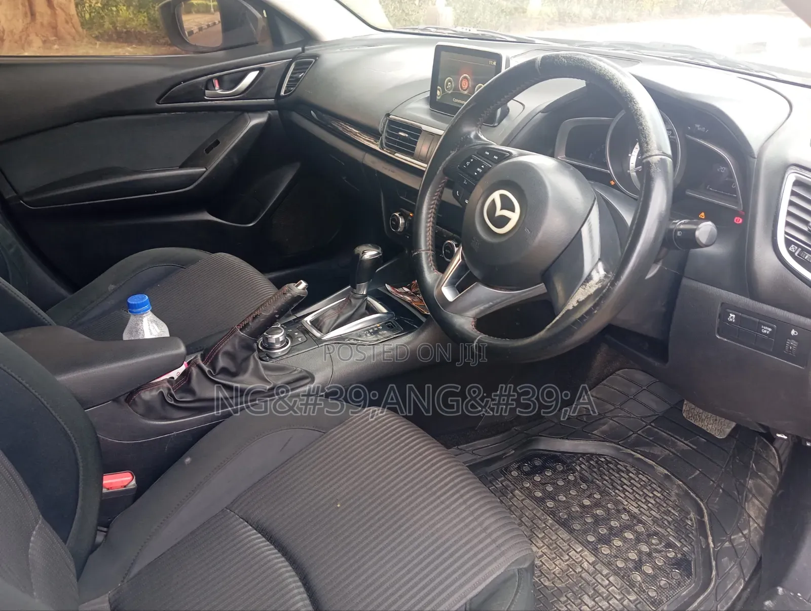 Mazda Axela SV Premium 2014 Beige