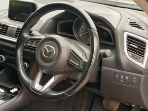 Mazda Axela 2018 Silver