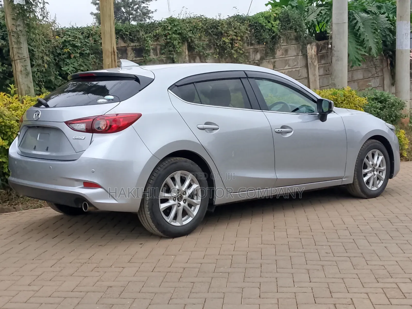 Mazda Axela 2018 Silver