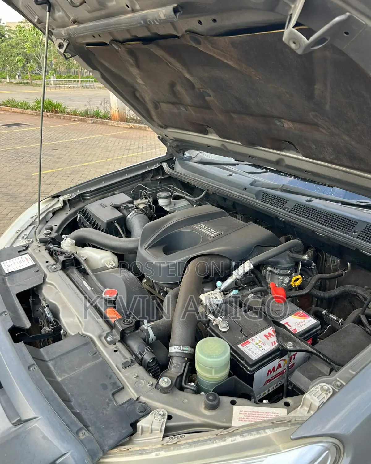 Toyota Hilux 2023 Silver