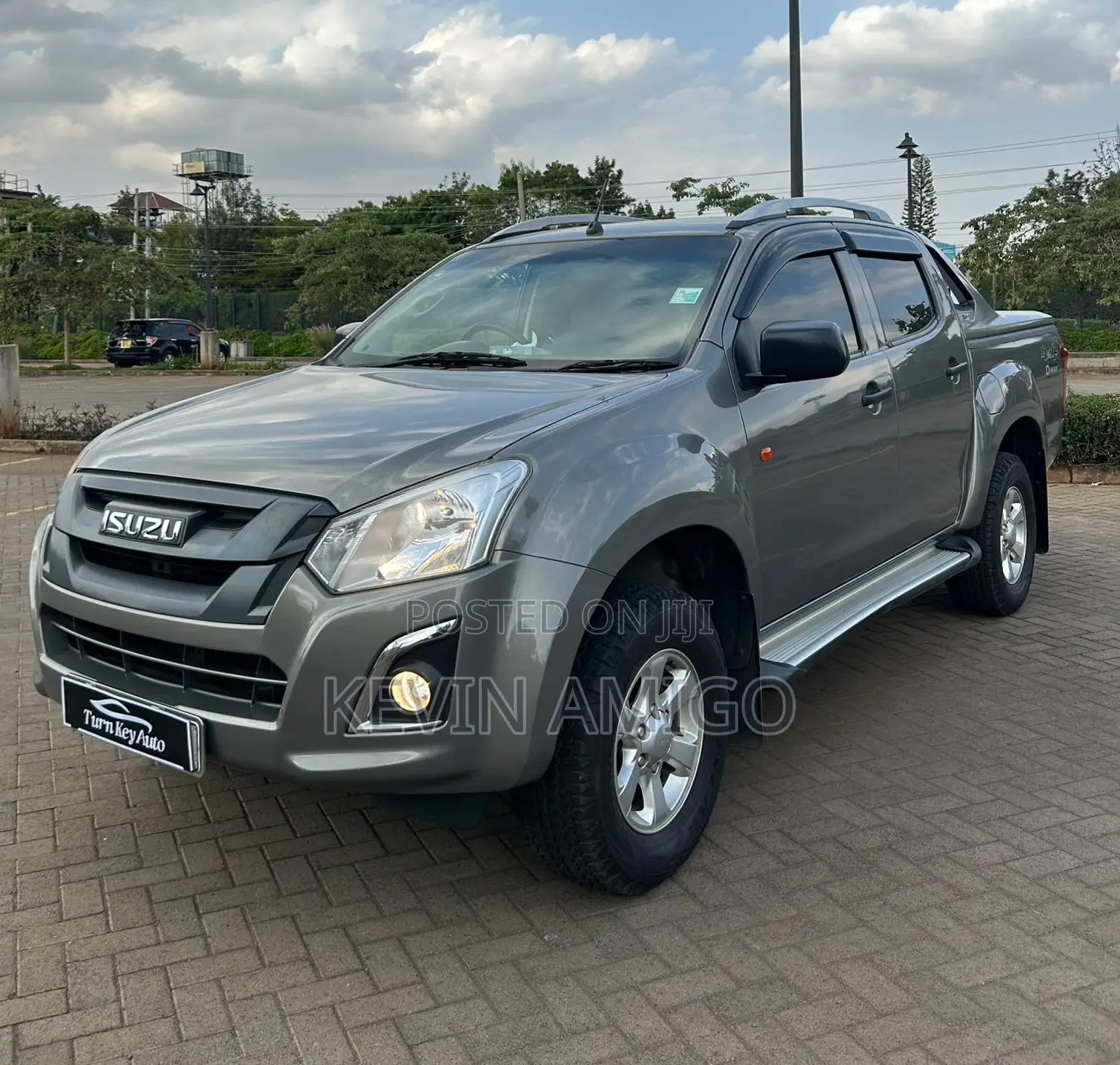 Toyota Hilux 2023 Silver