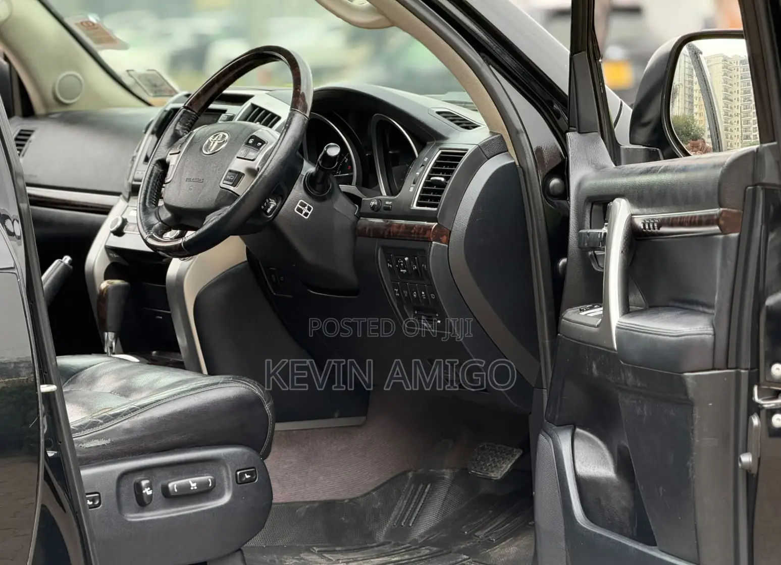 Toyota Hilux 2023 Silver