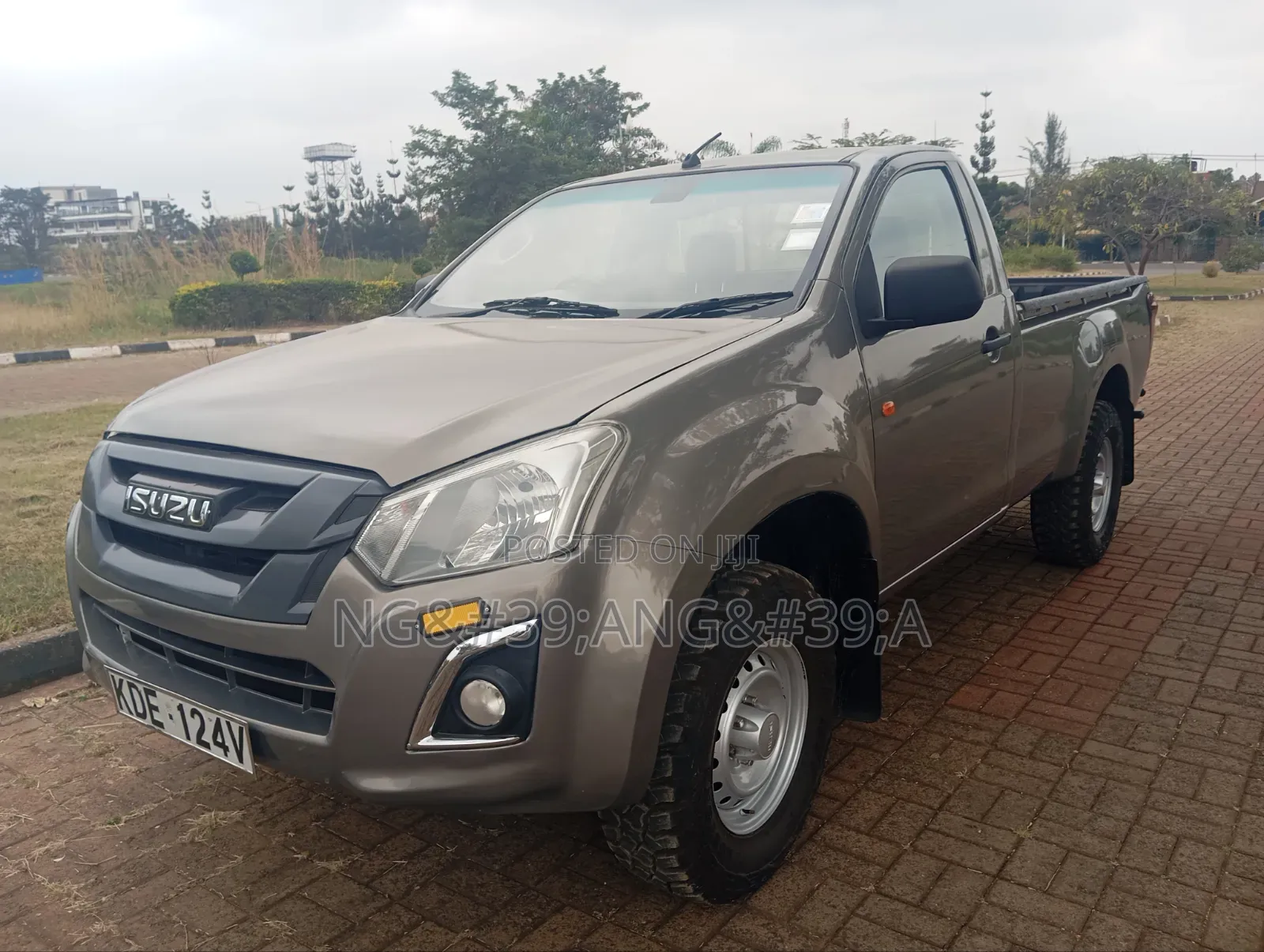 Isuzu D-MAX 2022 Green