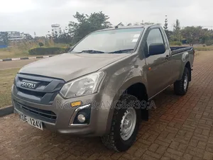 Isuzu D-MAX 2022 Green